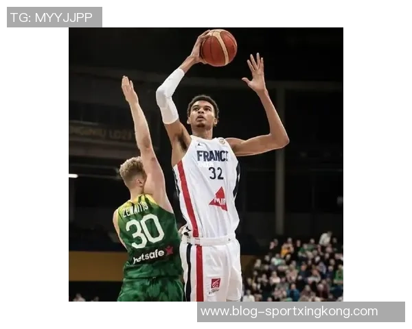 文班亚马若出战65场最佳防守球员奖项将稳稳归他所有 文班亚马若出战65场最佳防守球员奖项将稳稳归他所有